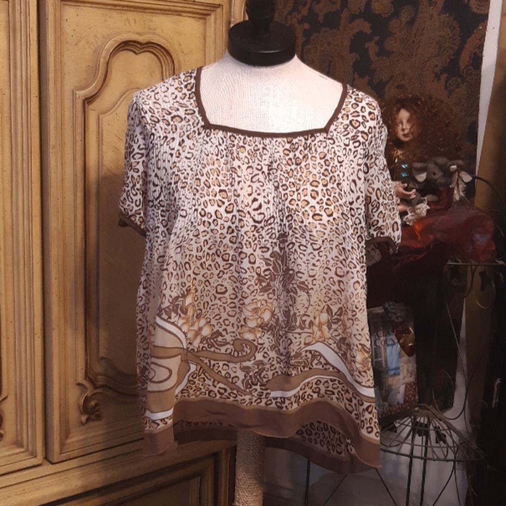 Cheetah Leopard Print Sheer Blouse Sz M shirt sleeve See through over top NICOLA
